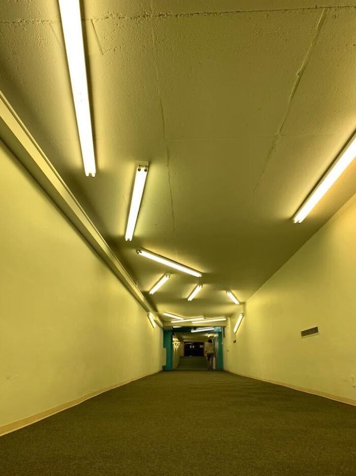 Las luces de este pasillo