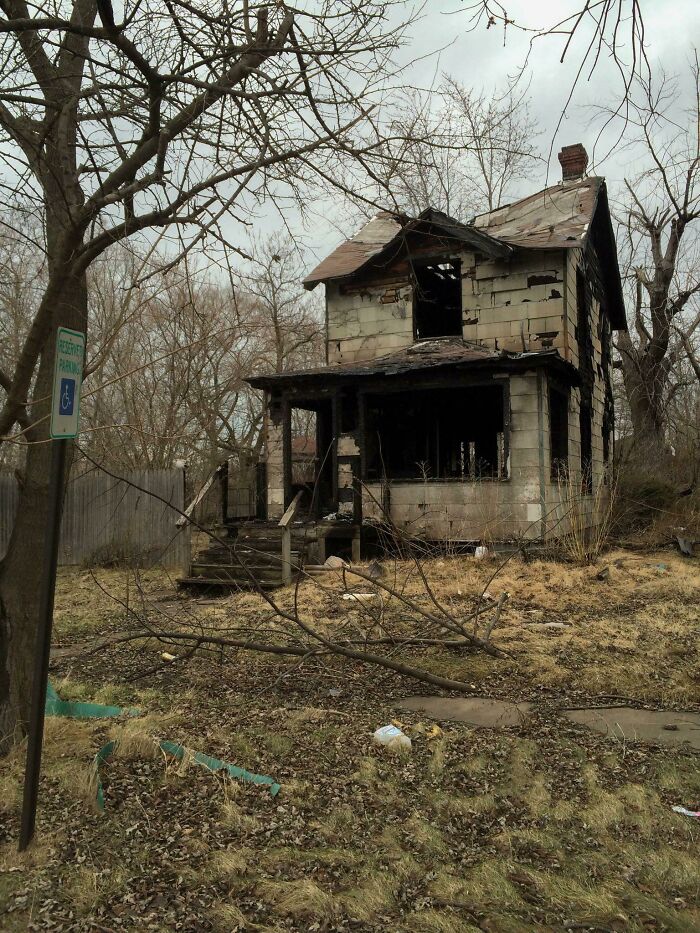 Gary, Indiana Is Reportedly Home To 13,000 Abandoned Structures, Many Of Them Abandoned Houses Like This One