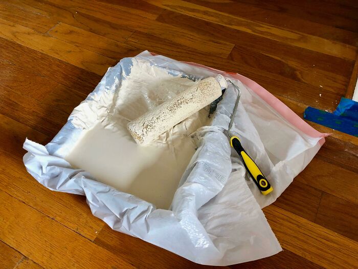 Throwing Away Paint Roller Trays Is Just Wasteful, And Cleaning Them Is A Damn Mess. Here's Your Lazy, Smart Solution