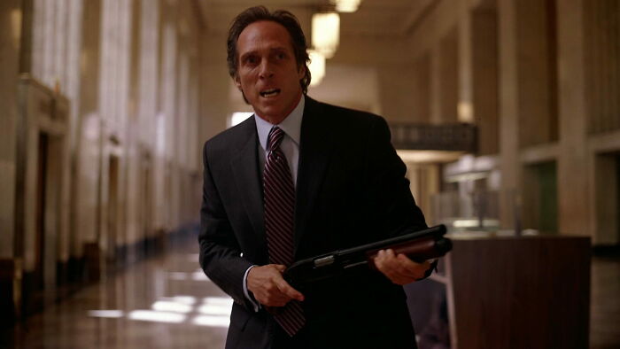 In The Dark Knight (2008), The Bank Manager Is Played By William Fichtner. This Is A Reference To Heat (1995). Nolan Has Cited Heat As A Major Influence On The Dark Knight