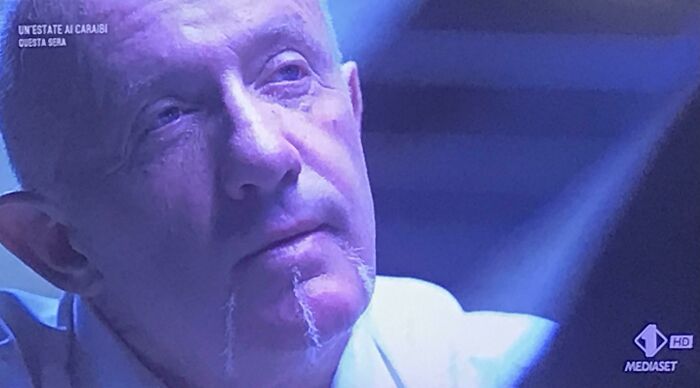 Does Facial Hair Count? Jonathan Banks On Csi Miami And Whatever Is Going On With His Chin