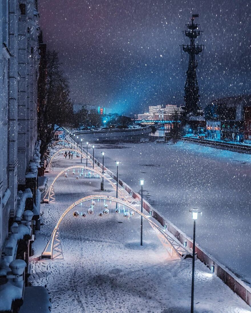 Moscow Looks Like A Fairytale During Winter And I Captured It's Beauty In 28 Photos
