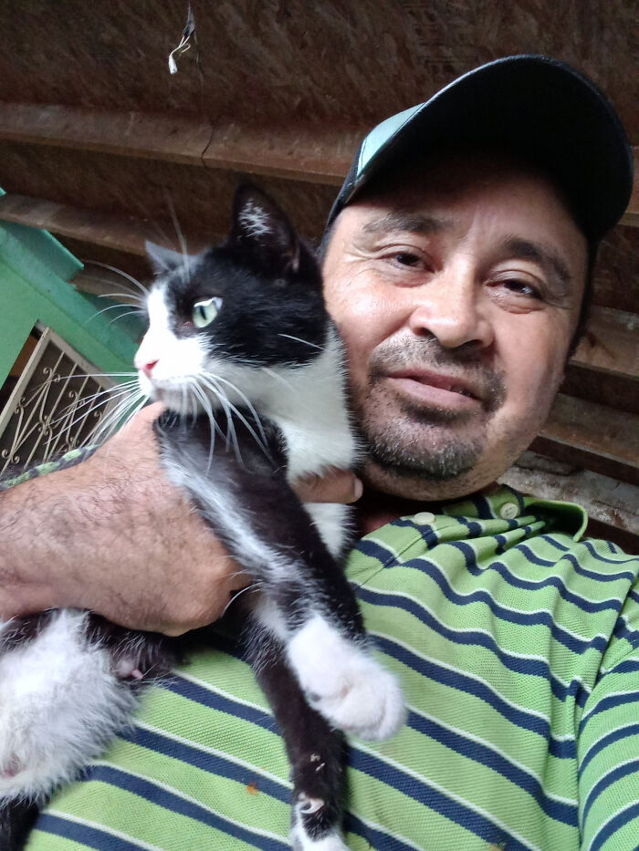 Man Rescued A Dog That Bit Him And His Story Went Viral Man Rescued A Dog That Bit Him And His Story Went Viral