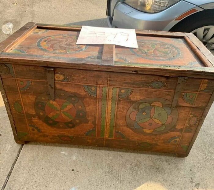 Super Cool Designed Trunk!