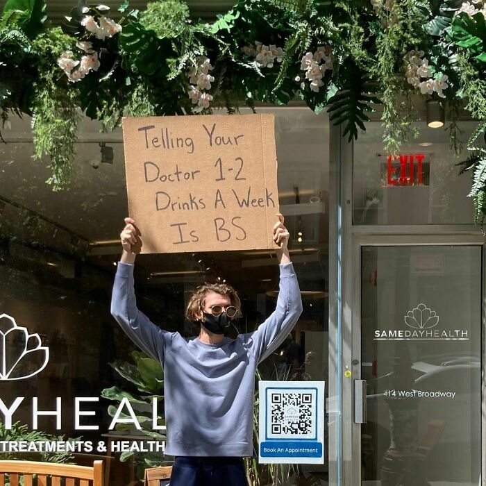 Dude Keeps Protesting Annoying Everyday Things With Funny Signs (30 New Pics)