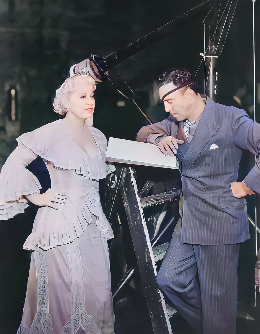 Colorizing And Restoring Old Hollywood B&w Photos