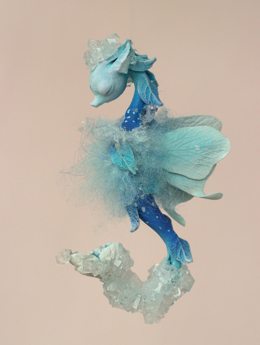 Artist Grows Crystals On Her Dreamy Sculptures