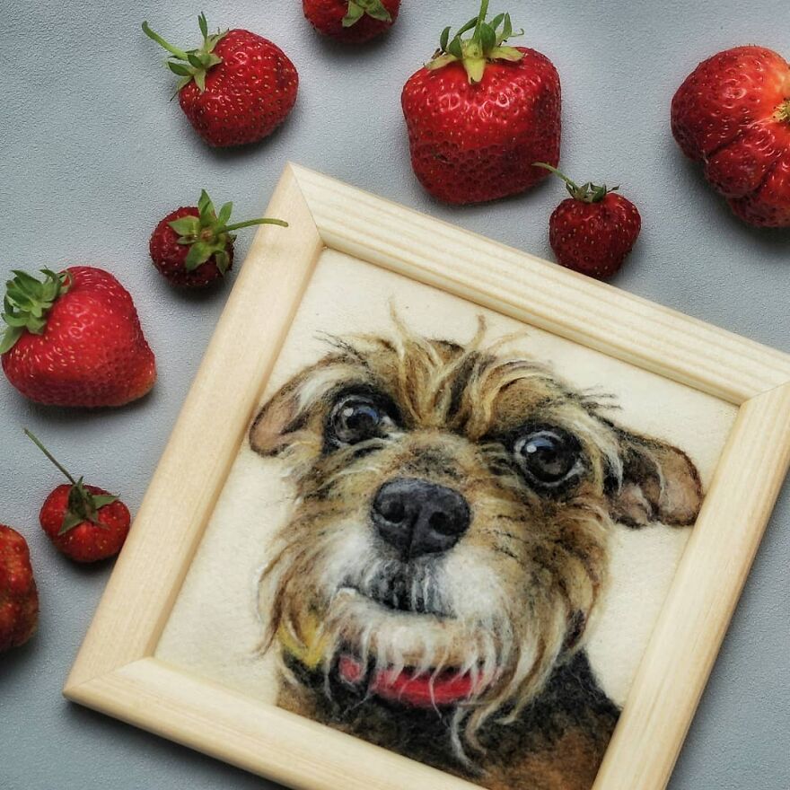 In My Hands The Wool Comes To Life!