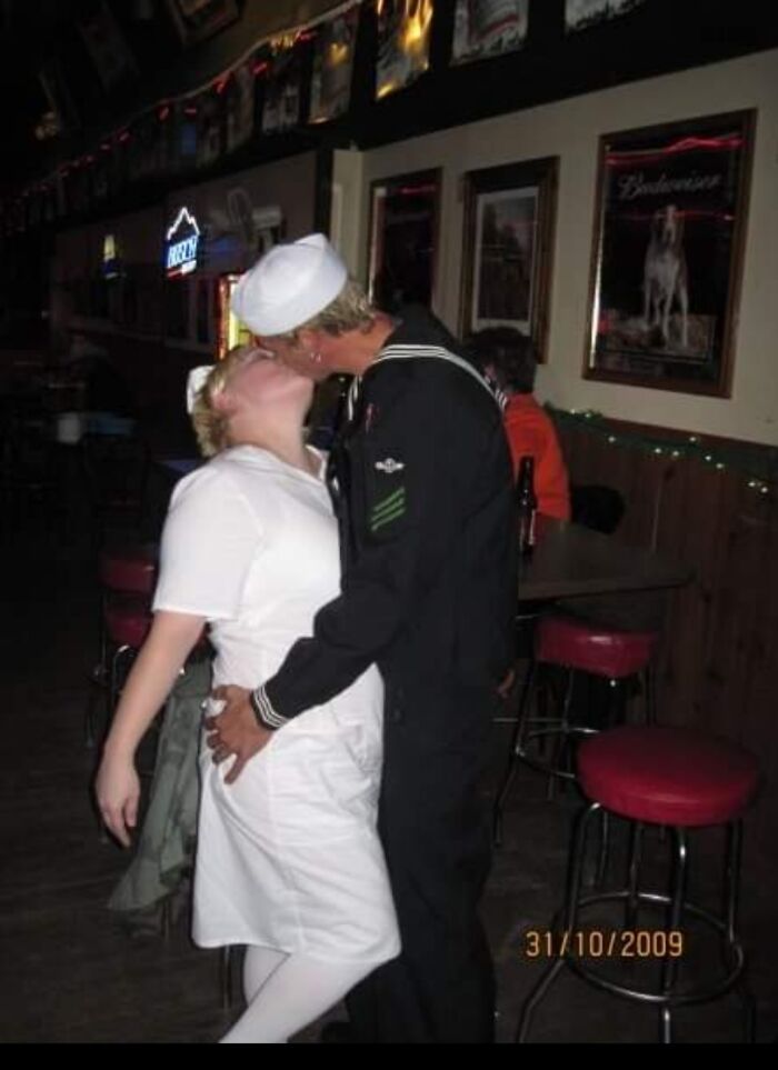 Navy Famous Kiss