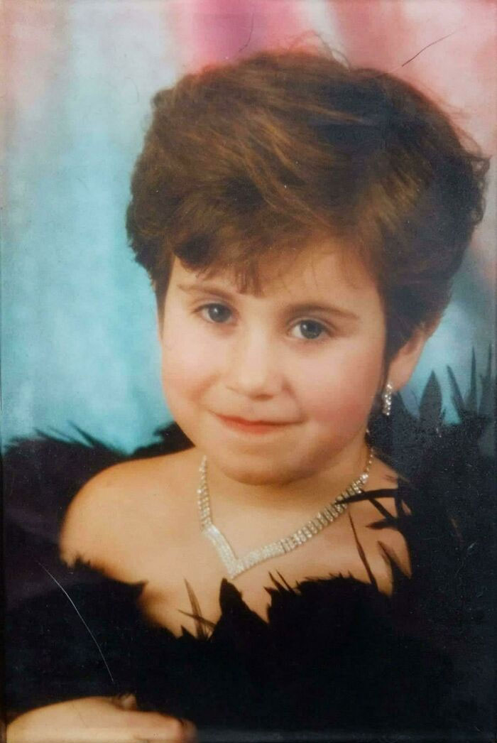 4 Going On 40 With This 90s Glamour Shot