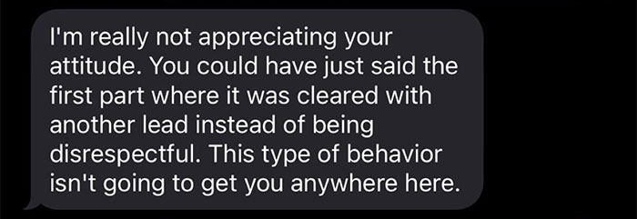 Boss Criticizes Employee With Broken Bones For Sitting On A Stool, Changes His Tone Immediately When He Quits Boss Criticizes Employee With Broken Bones For Sitting On A Stool, Changes His Tone Immediately When He Quits