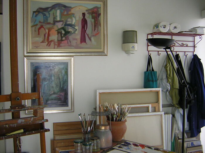 Woman Wants To Know If She Is The Jerk For Charging Her Sister $3,400 For A Painting Her 9 Y.O. Nephew Ruined Woman Wants To Know If She Is The Jerk For Charging Her Sister $3,400 For A Painting Her 9 Y.O. Nephew Ruined