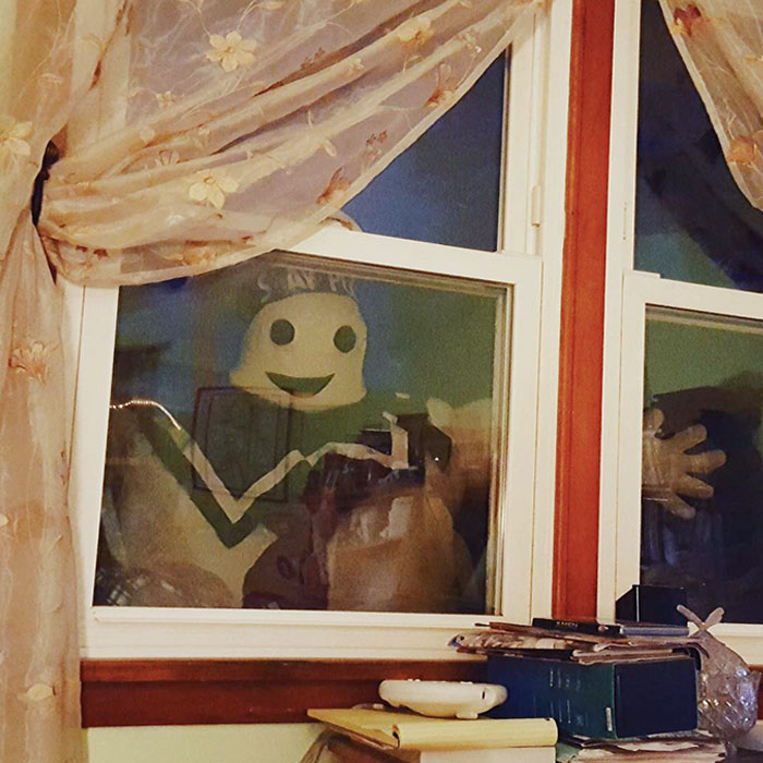 How Creepy Does This Look Peering In The Nighttime Window. Sister's Prank