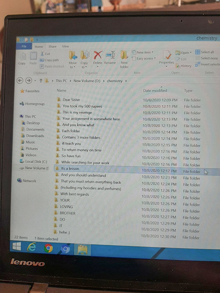 This Madlad Changed Folder Names Of His Sister's Chemistry Notes, When Assignment Was Due On The Same Day