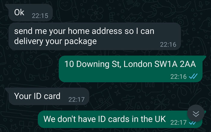 Nigerian Scammer Gets Hilariously Roasted Without Even Realizing