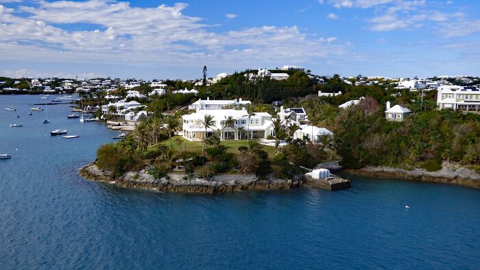 Why Does Every Single House In Bermuda Have A White Roof?