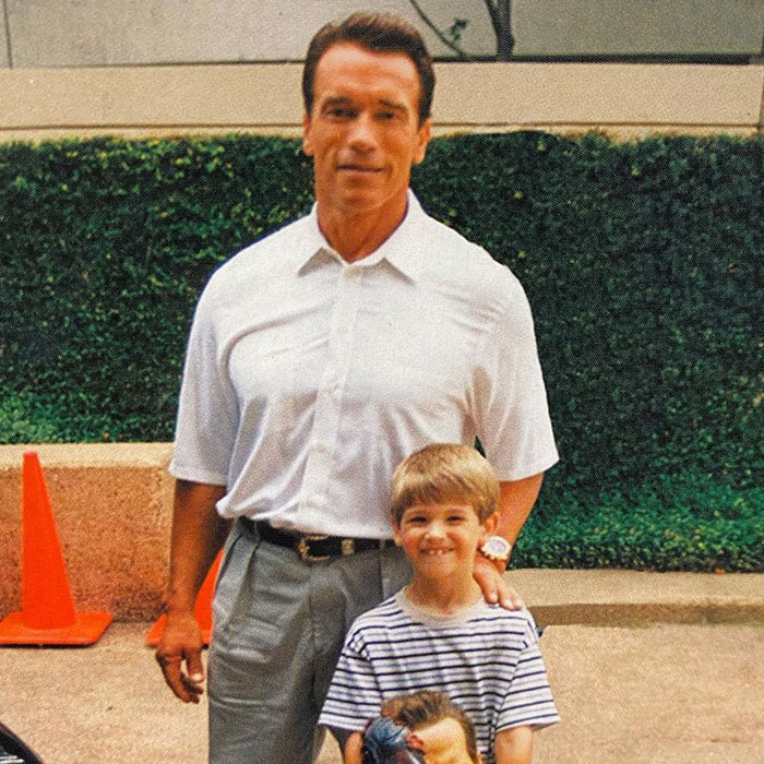 This Guy Has Been Taking Photos With Hollywood Celebrities Since Childhood, And Here Are 30 Of The Best Ones