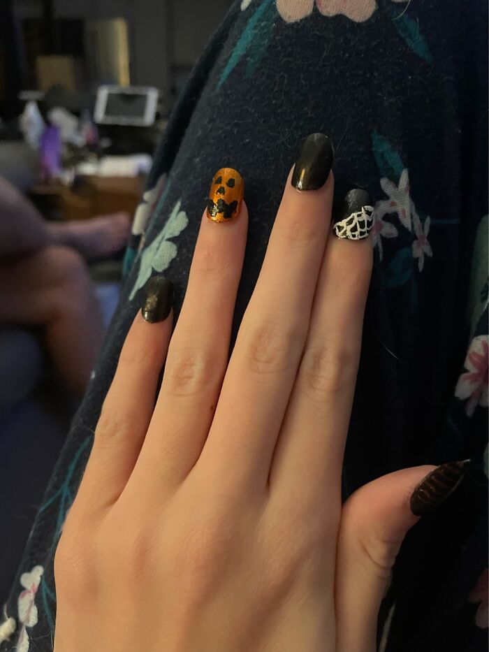 These Halloween Themed Press-On Nails I Did