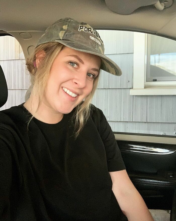 Dad Comes Back From Prison After 22 Years And Goes Viral After Daughter Does A Happy Dance With Him For A TikTok Dad Comes Back From Prison After 22 Years And Goes Viral After Daughter Does A Happy Dance With Him For A TikTok