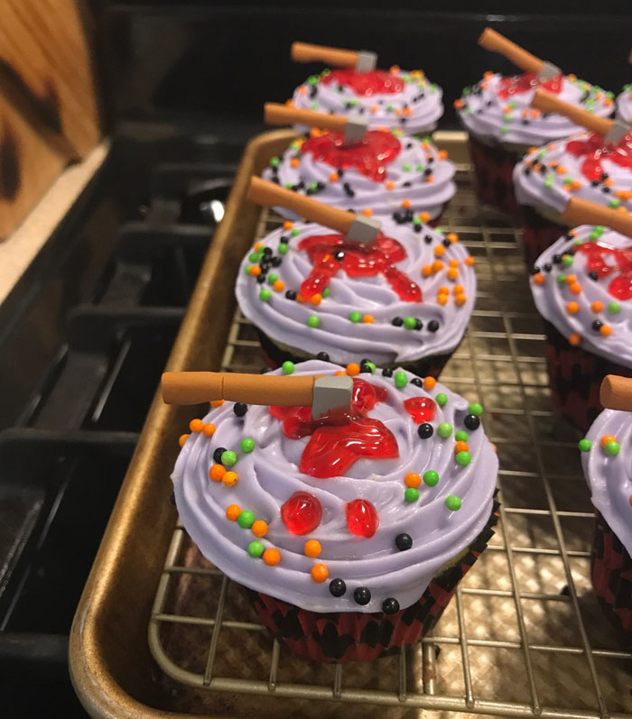 Halloween Themed Vanilla Cupcakes