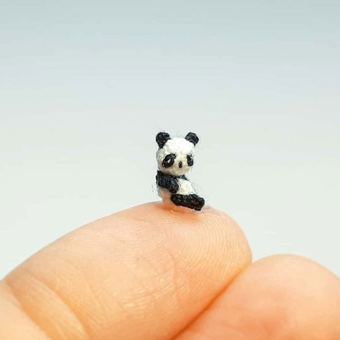 This Artist Started Micro Crocheting As An Experiment, And Now She Creates Tiny Animals And Plants Using Needle And Thread (70 Pics)