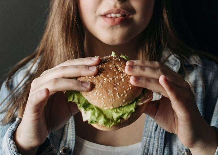 Vegan Gets Served A Real Burger Without Even Knowing It, And Her Experience Ignites An Important Discussion