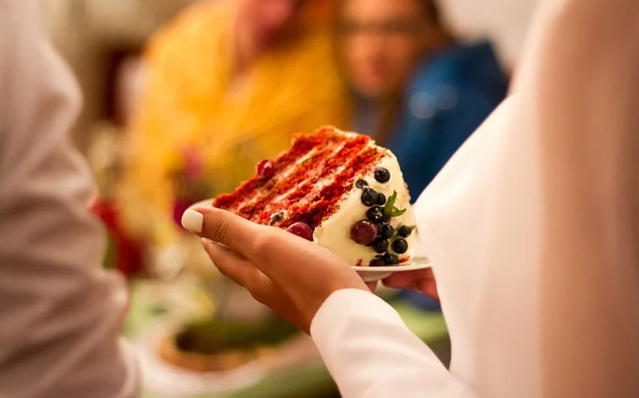Guest Shocked To Receive Charge For Additional Slice Of Wedding Cake The Newlyweds Saw Them Take Via CCTV