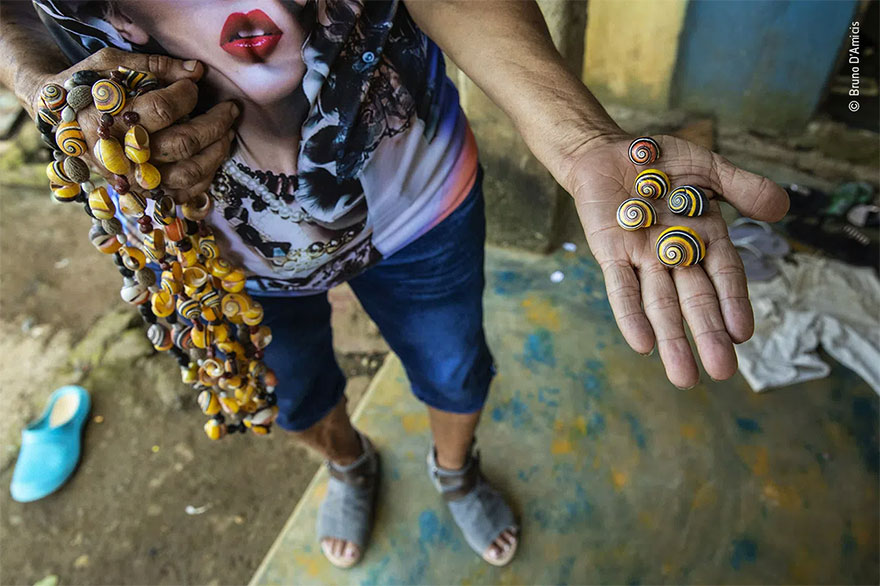 Highly Commended. Photojournalism: 'Endangered Trinkets' By Bruno D’amicis