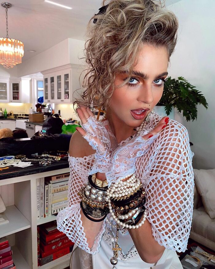 Actress Anne Winters Cosplays Madonna Perfectly When She Was Young And Asks Her For A Role In Her Biopic(28 Pics)