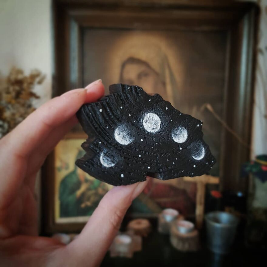 I Create Magical Paintings On Wood Inspired By The Forest