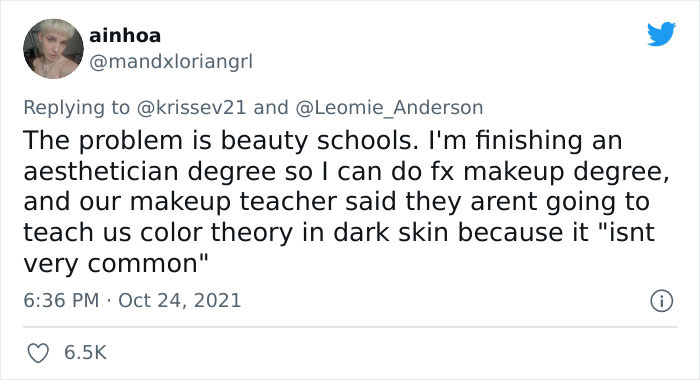Black Top Model Redid Her Own Makeup And Hair 10 Minutes Before Walking The Runway Because The Makeup Artists Failed Black Top Model Redid Her Own Makeup And Hair 10 Minutes Before Walking The Runway Because The Makeup Artists Failed