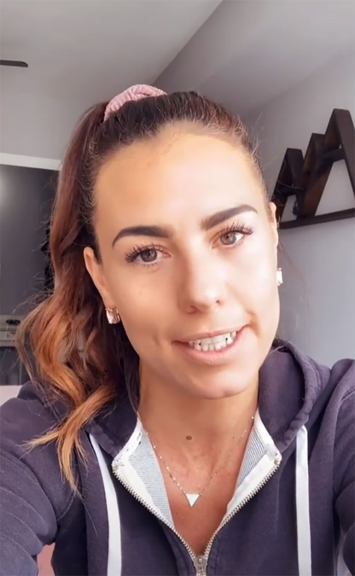 Couple And Their 5 Kids Live Their Life "Unblended" In Two Separate Suites In The Same House Couple And Their 5 Kids Live Their Life "Unblended" In Two Separate Suites In The Same House