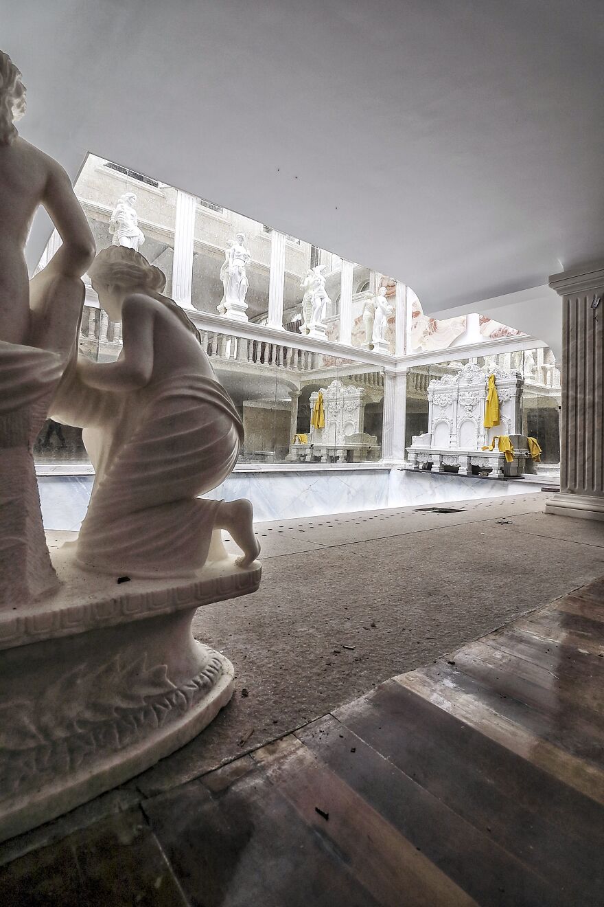 The Yellow Jackets Found The Abandoned Disney Castle The Yellow Jackets Found The Abandoned Disney Castle