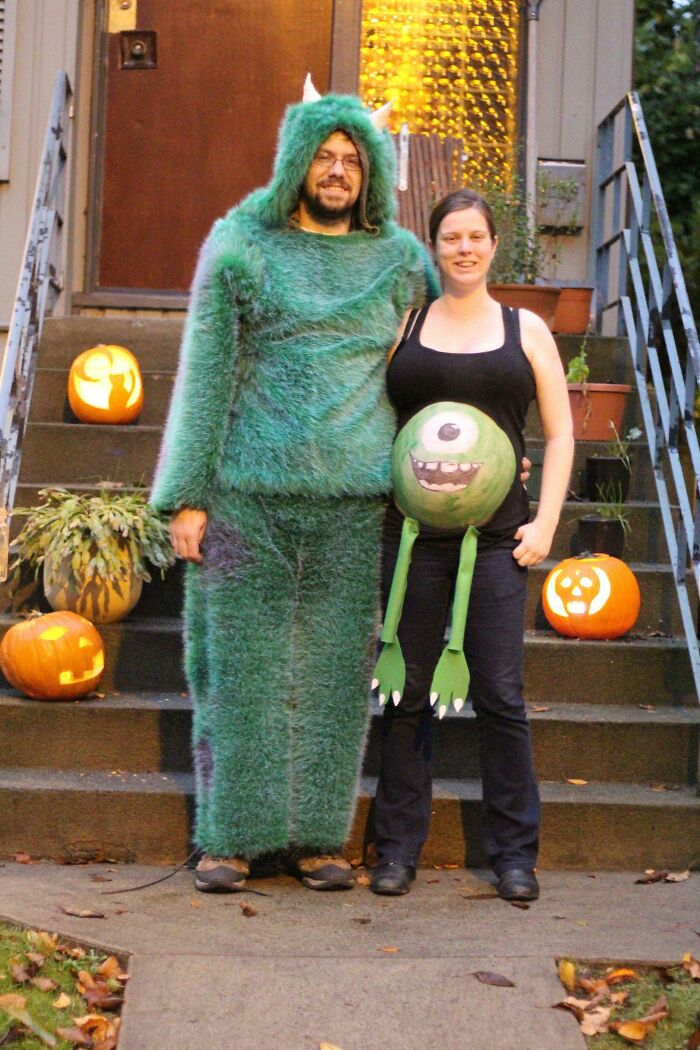 My Partner Is 8 Months Pregnant, Here Is Our Halloween Costume