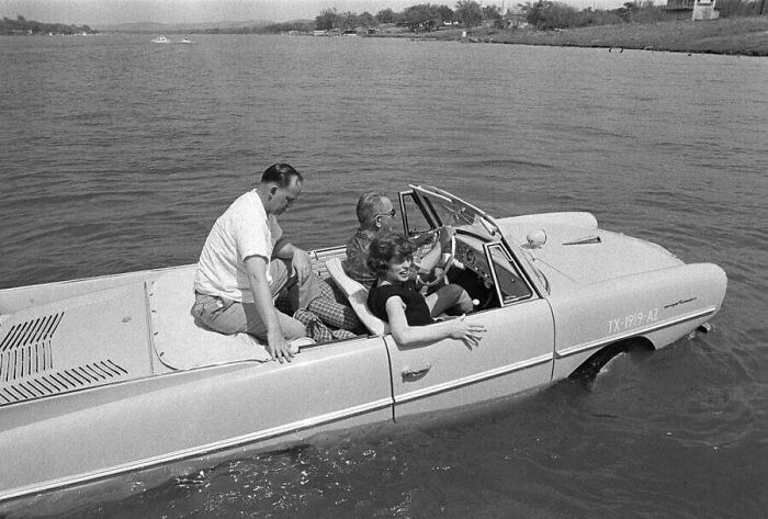 President Lyndon B. Johnson Drives His Amphicar On The Lake Of His Texas Ranch In 1965
