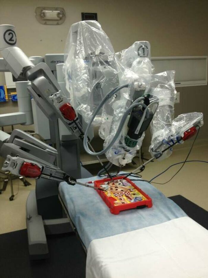 Testing Davinci Surgical Robot On Operation Game