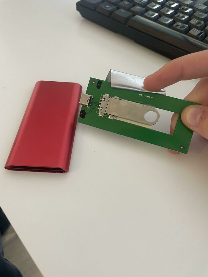 Customer States She Could Not Copy Files On This 60$ 2tb Ssd From Amazon