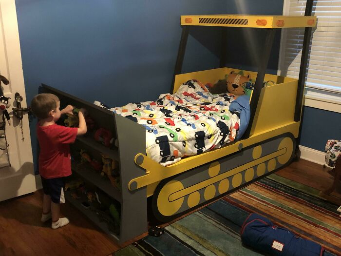 I Was Told By The Fellas In Daddit That Y’all Would Appreciate This Bed I Made For My Son
