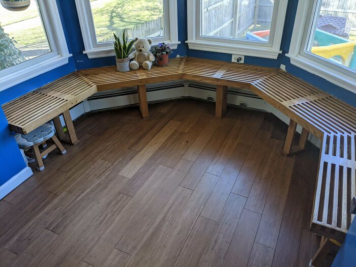 Wrap-Around Breakfast Nook Slatted Bench With Half-Lap Joints