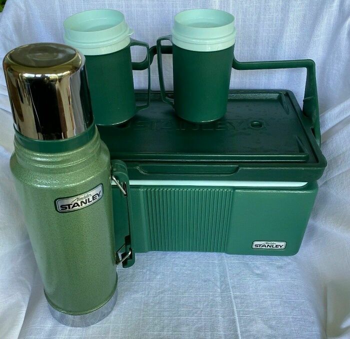 Came Across A Well Maintained Stanley Aladdin Thermos/Cooler Combo. The Mugs Were A Nice Bonus