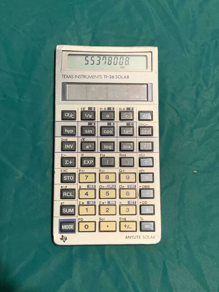 Texas Instruments Ti 36 Solar. I Bought This In 1988 And It Still Works Perfectly. 33 Years Old Still Going Strong!