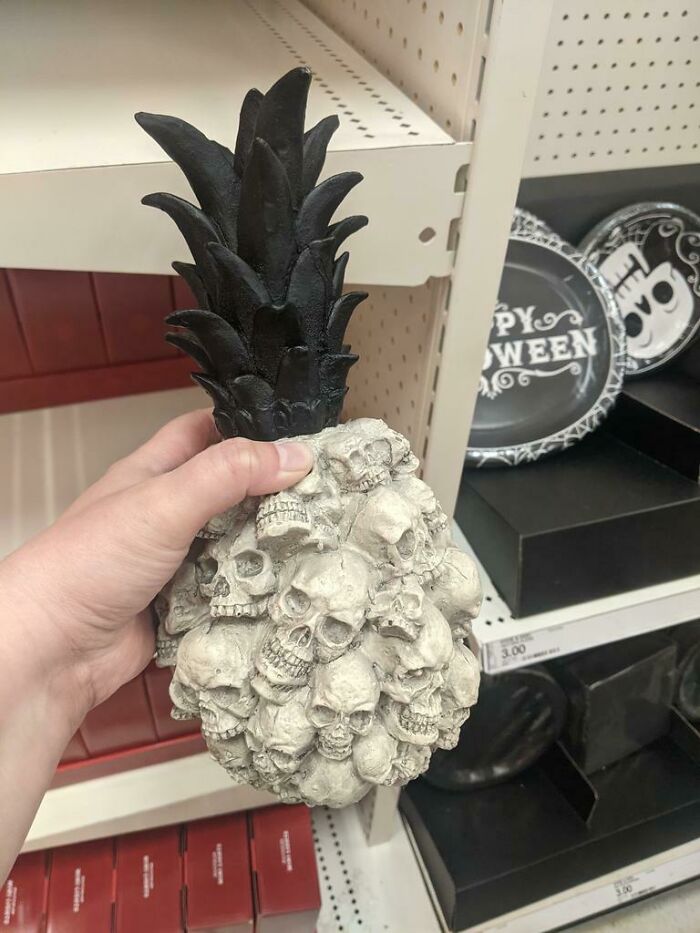 I Have A Skull. I Have A Pineapple. Huh Pineapple-Skull