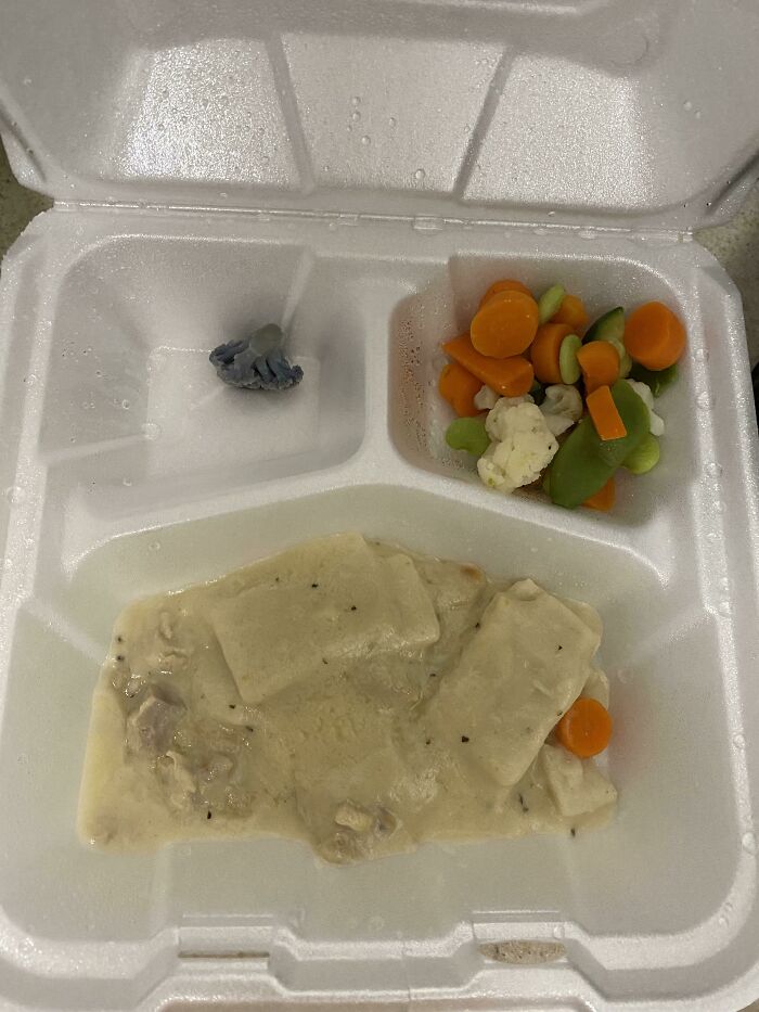 My Grandma’s Lunch At Her New Senior Living Residence That’s $3k A Month. Wtf Is This?