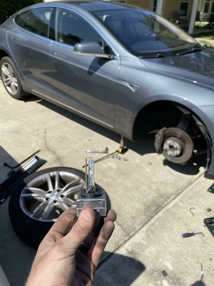 You Have To Take Off A Tire To Remove The Bulb On A Tesla…