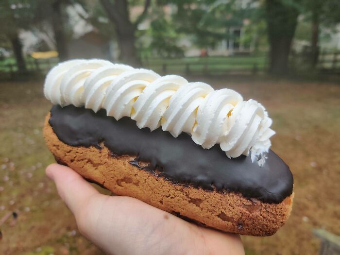 I Made "La Bombe", The Gargantuan, Deadly Eclair From The Simpsons