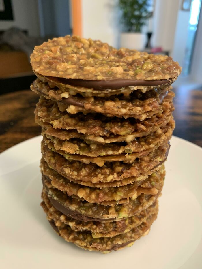 I Made Lace Cookies With Honey Roasted Pistachios And Milk Chocolate Filling