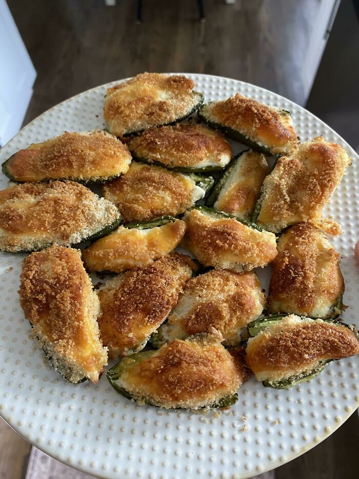 Had Way Too Many Jalapeños From The Garden So We Made Homemade Jalapeño Poppers