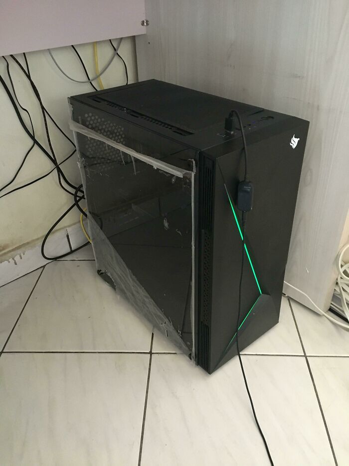 Someone Posted About The Plastic On The Microwave To Protect Its Beauty, I Present You, My Boyfriend’s Computer