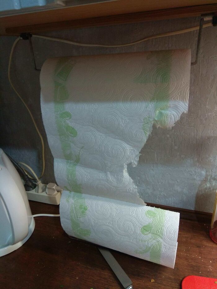 This Is How My Boyfriend Uses Paper Towels
