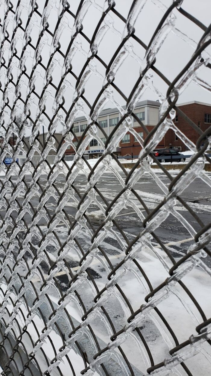 Chain Link Icicles